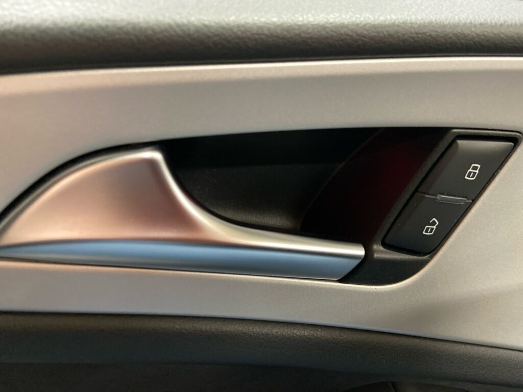 Audi A6 2018 Ruskea (beige)