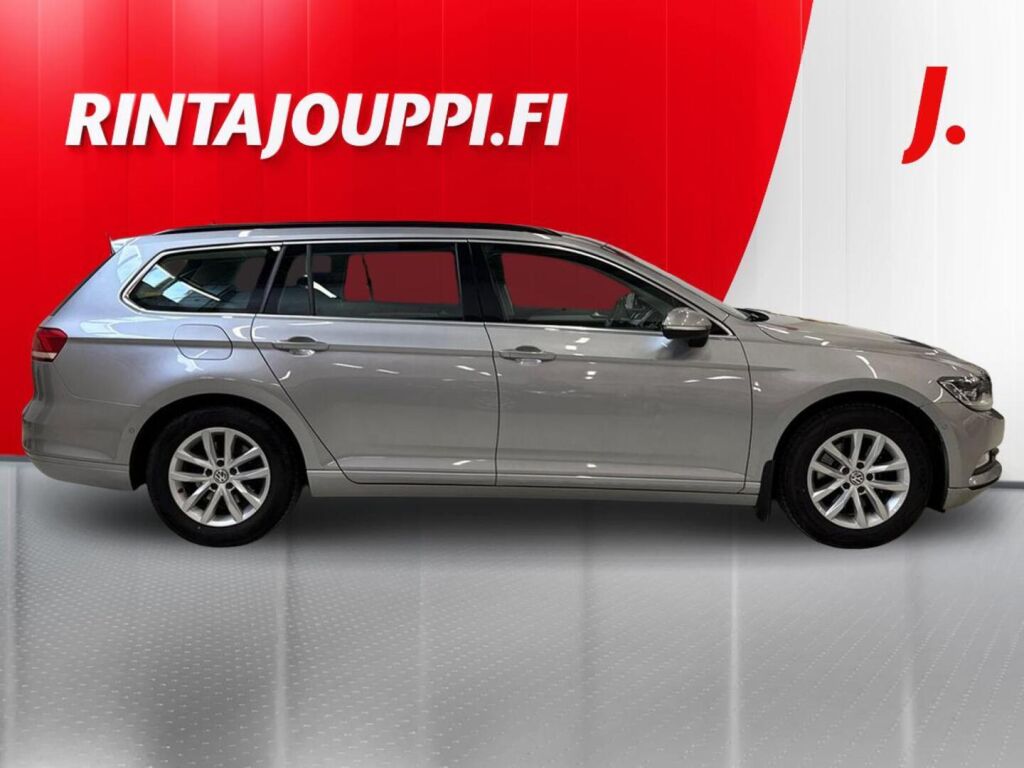 Volkswagen Passat 2018 Sininen