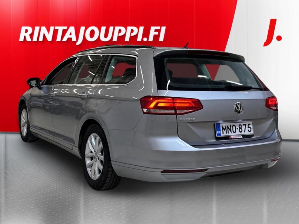 Volkswagen Passat 2018 Sininen