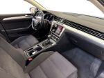 Volkswagen Passat 2018 Sininen