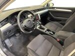 Volkswagen Passat 2018 Sininen