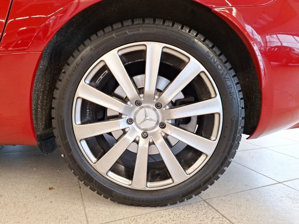 Mercedes-Benz SLK 2011 Punainen