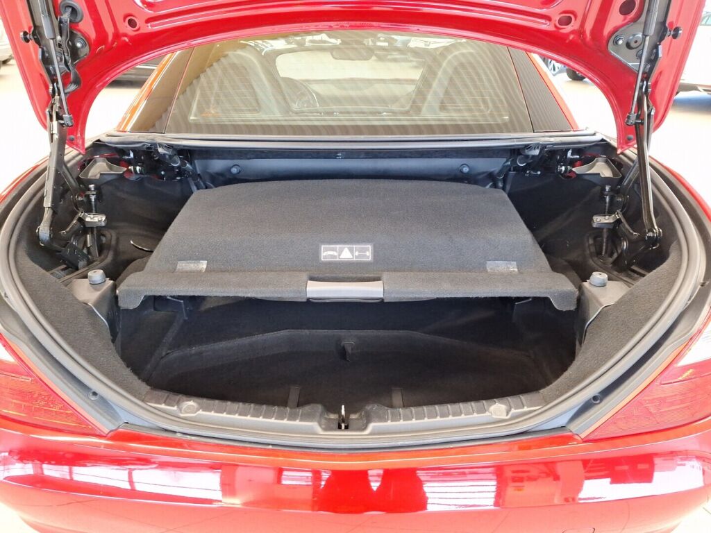 Mercedes-Benz SLK 2011 Punainen