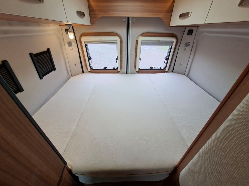 Weinsberg CaraBus 600 Fire Edition 2018 Valkoinen