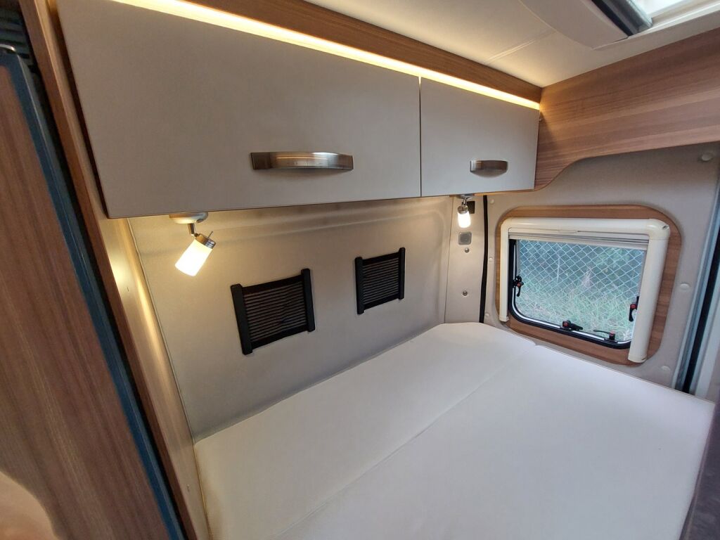 Weinsberg CaraBus 600 Fire Edition 2018 Valkoinen