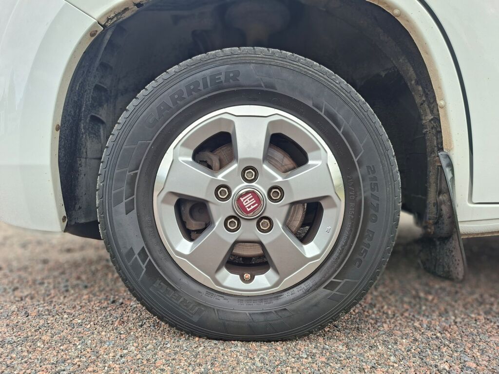 Weinsberg CaraBus 600 Fire Edition 2018 Valkoinen