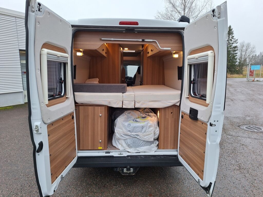 Weinsberg CaraBus 640 Edition FIRE 2018 Valkoinen