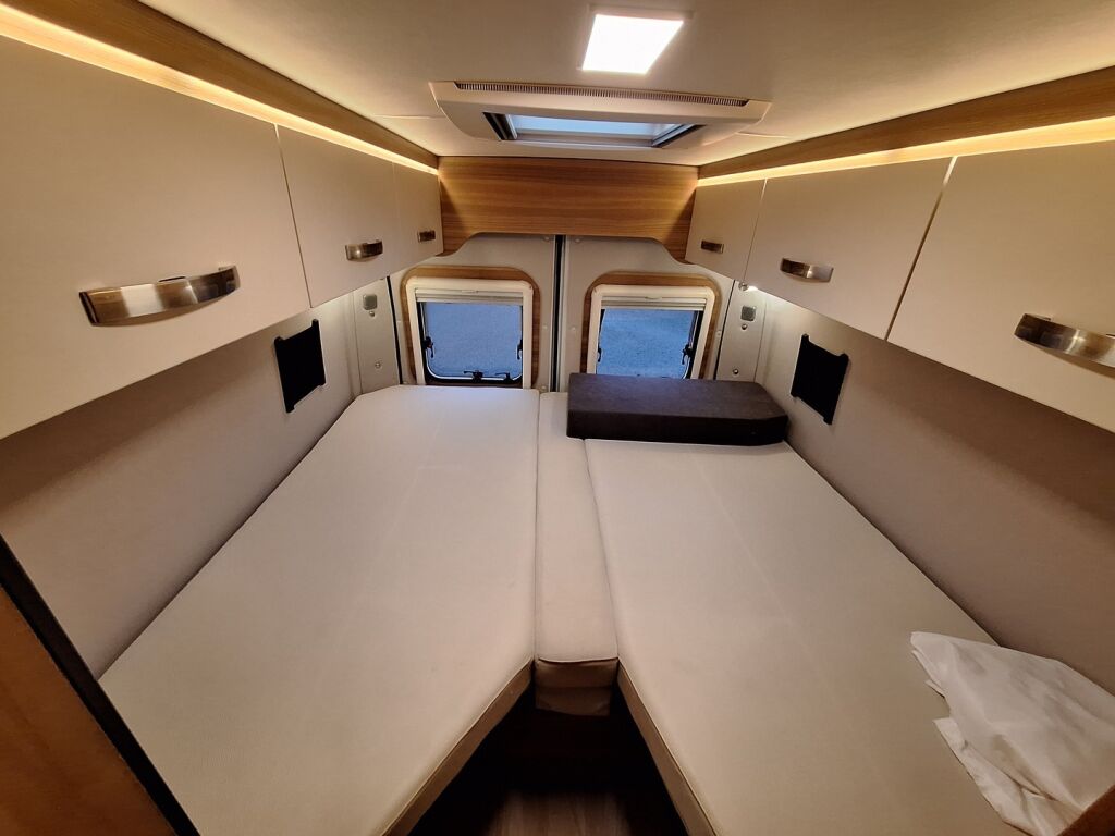 Weinsberg CaraBus 640 Edition FIRE 2018 Valkoinen