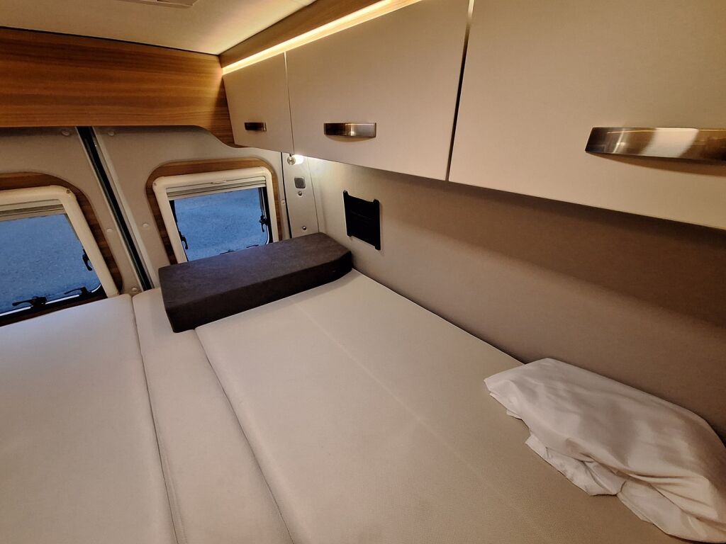 Weinsberg CaraBus 640 Edition FIRE 2018 Valkoinen