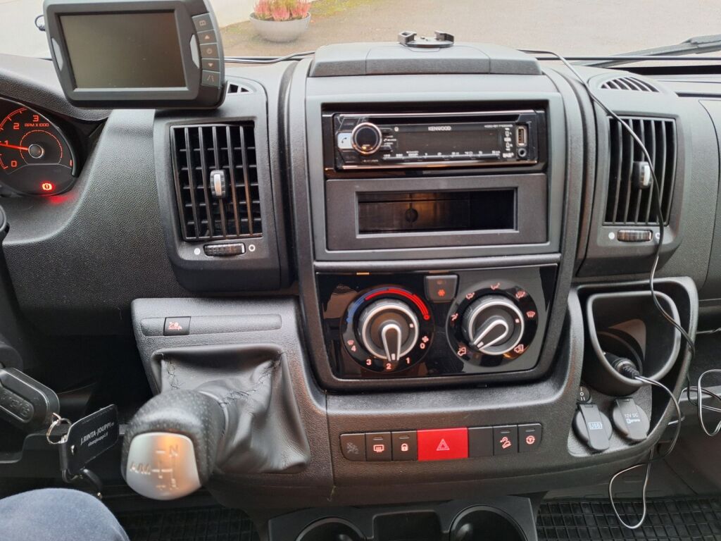 Weinsberg CaraBus 640 Edition FIRE 2018 Valkoinen