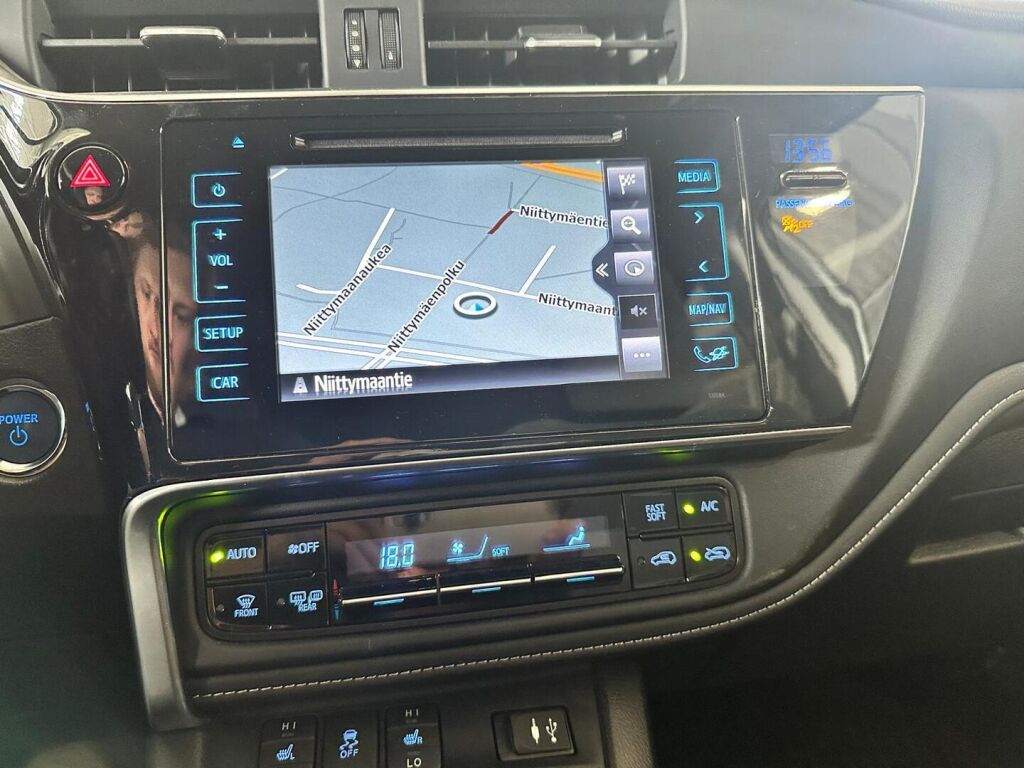 Toyota Auris 2018 Harmaa