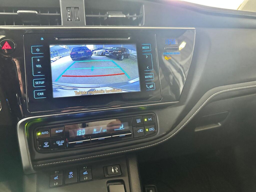 Toyota Auris 2018 Harmaa