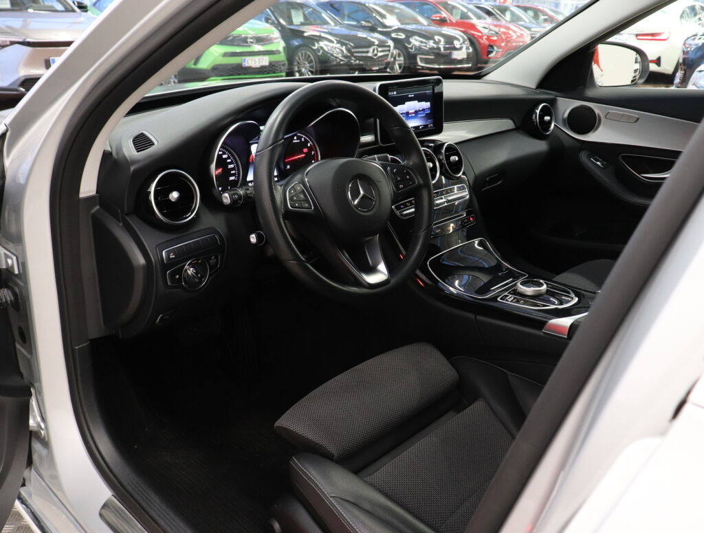 Mercedes-Benz C 2018 Harmaa