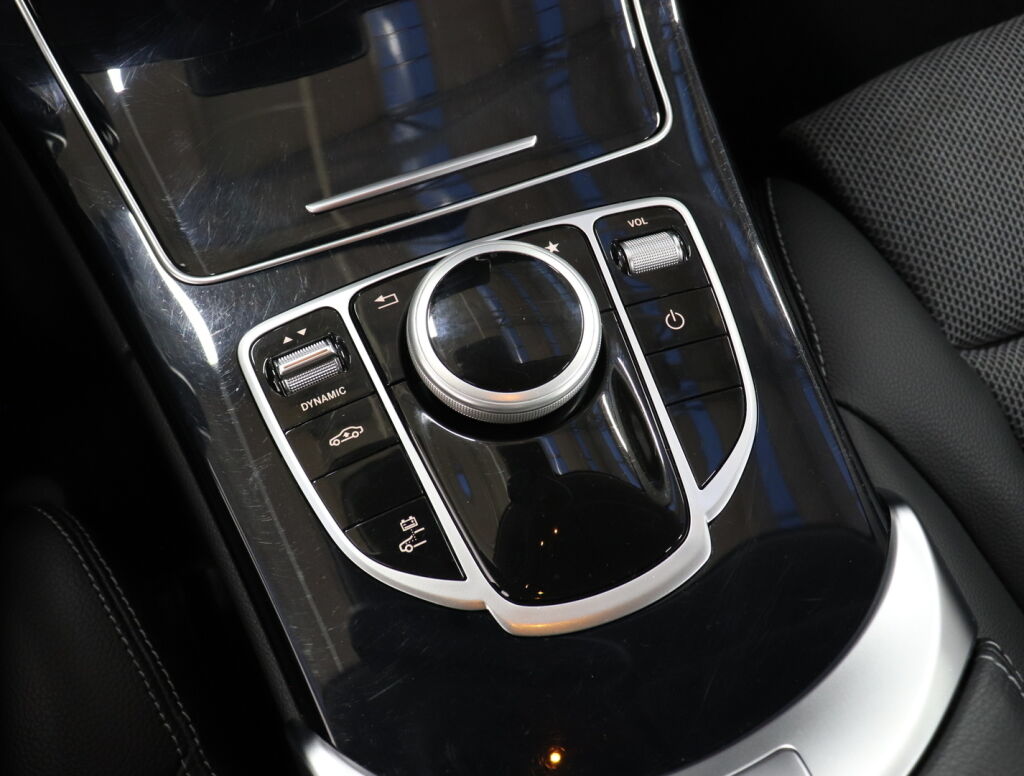 Mercedes-Benz C 2018 Harmaa