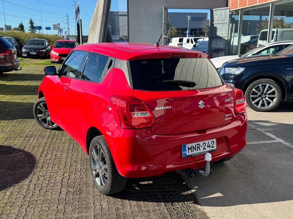 Suzuki Swift 2018 Punainen