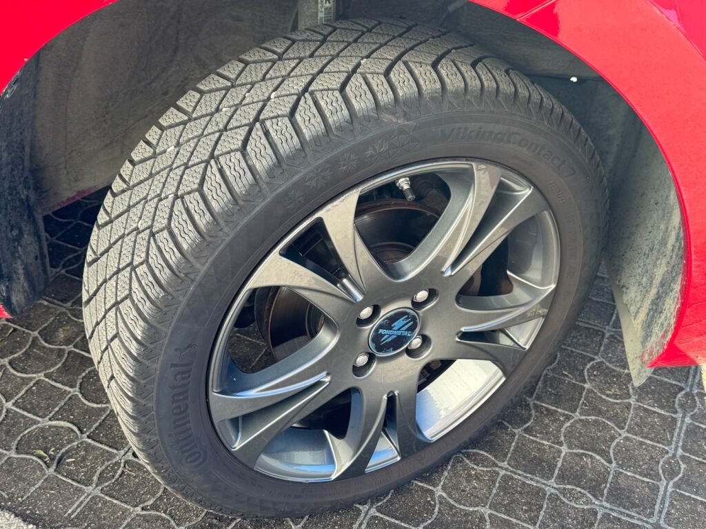 Suzuki Swift 2018 Punainen