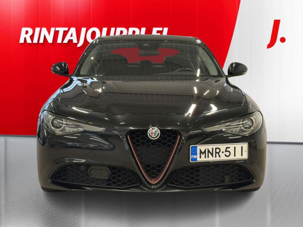 Alfa Romeo Giulia 2018 Musta