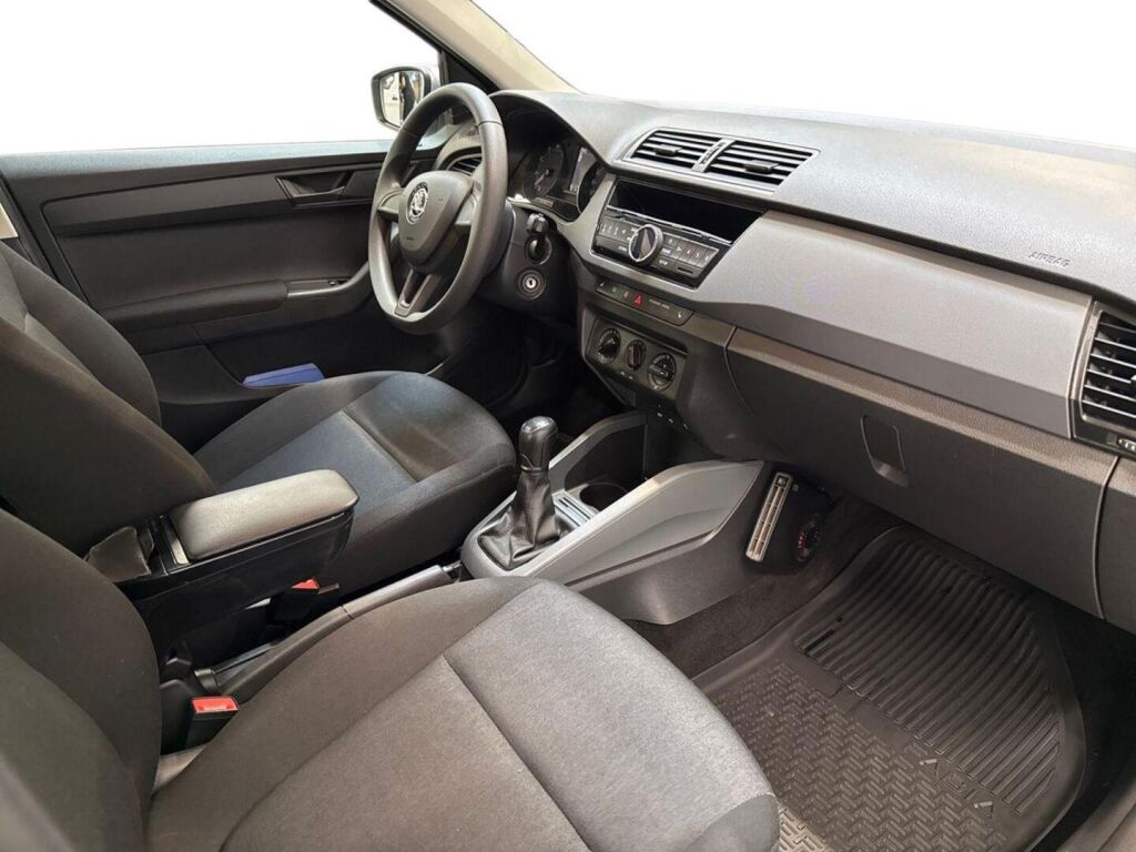 Skoda Fabia 2018 Harmaa