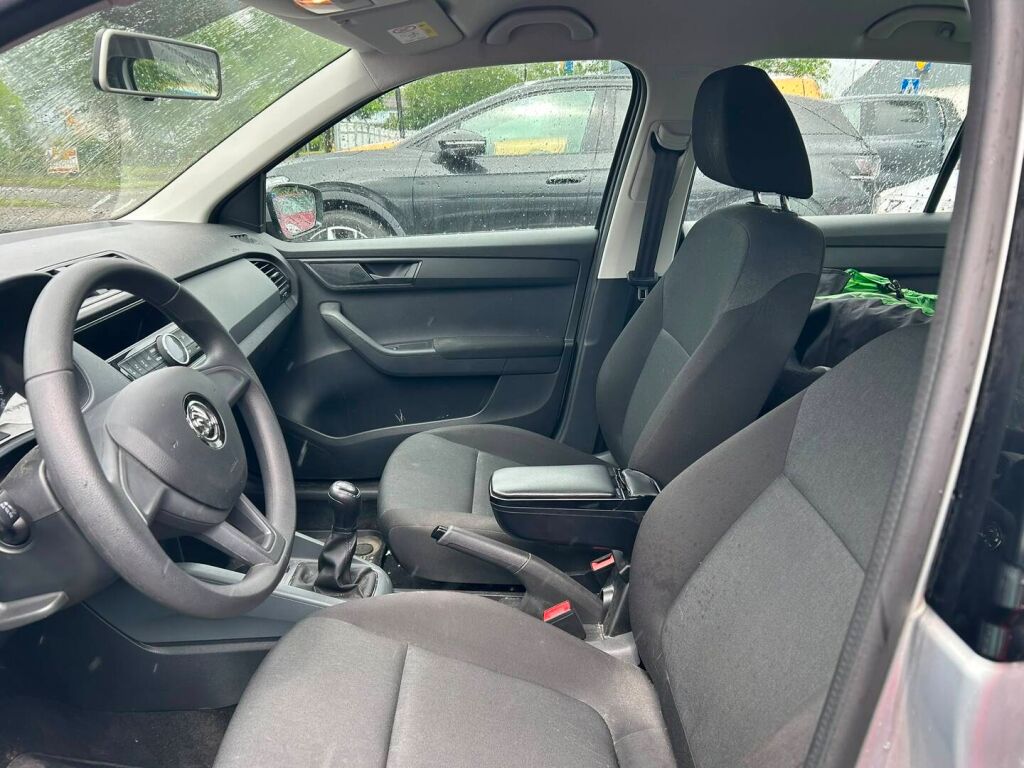 Skoda Fabia 2018 Harmaa