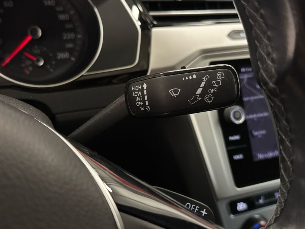 Volkswagen Passat 2018 Harmaa