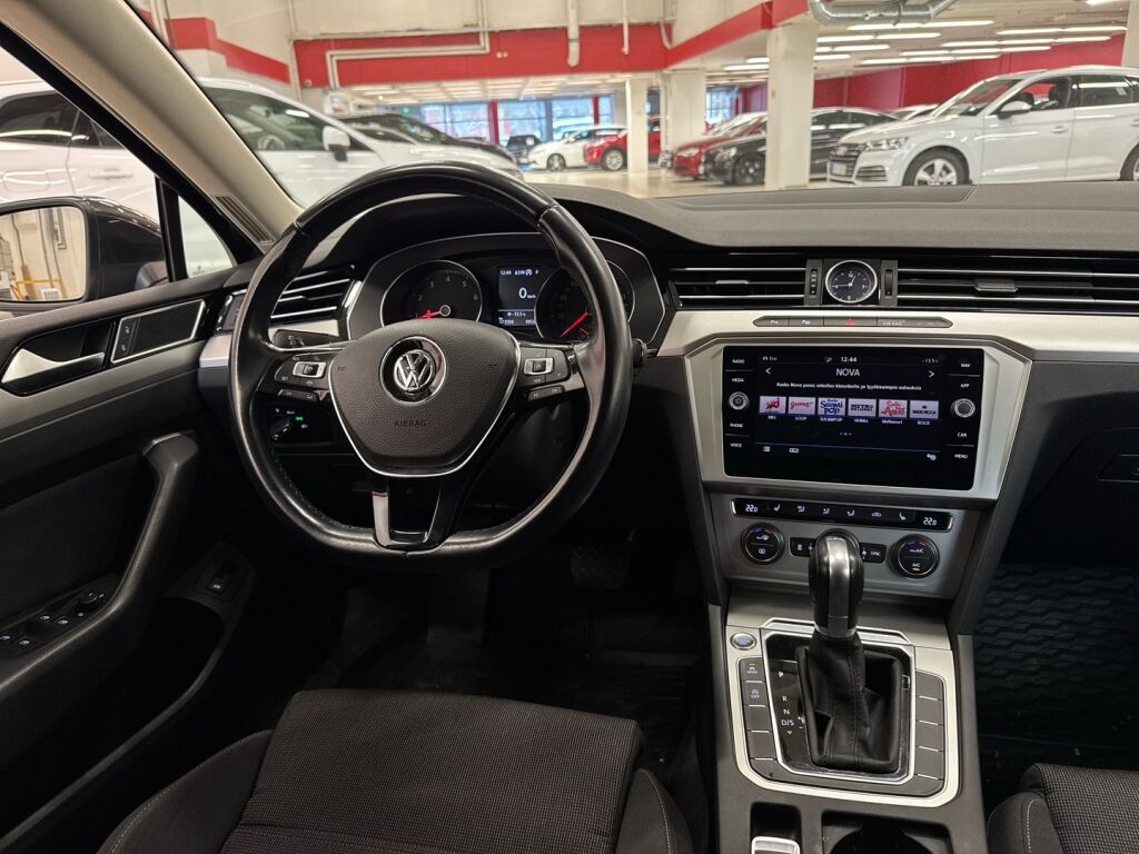 Volkswagen Passat 2018 Harmaa