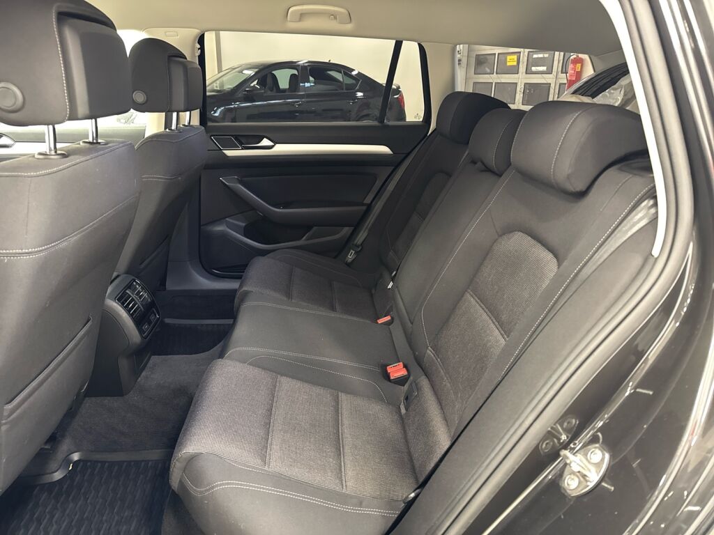 Volkswagen Passat 2018 Harmaa