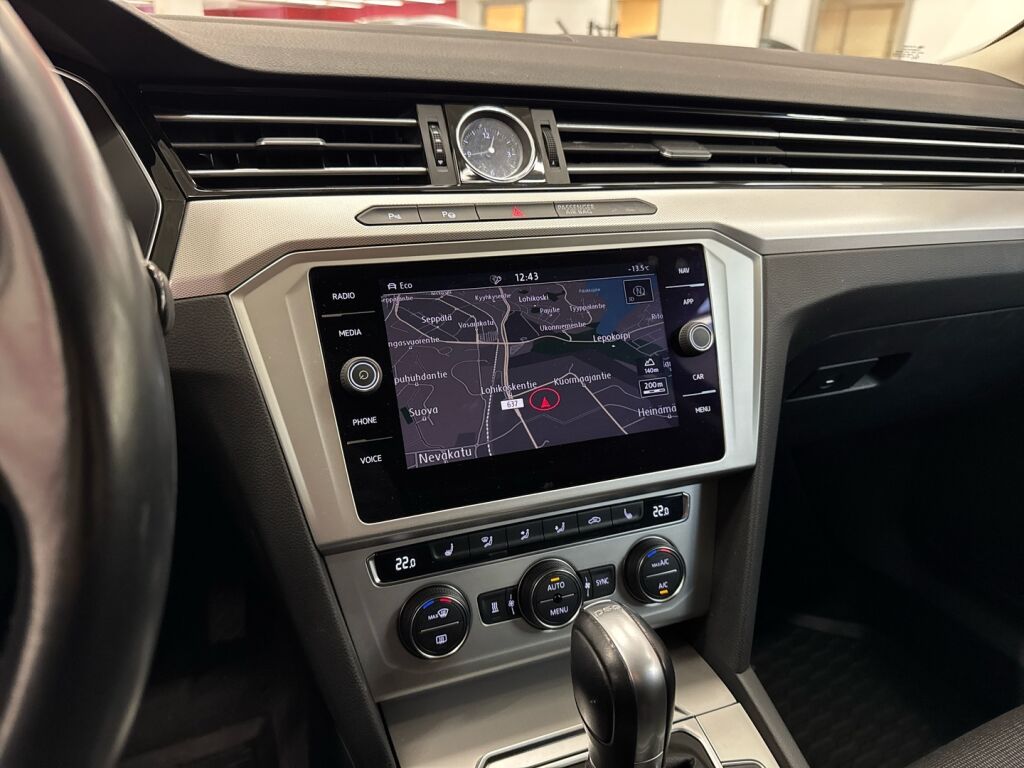 Volkswagen Passat 2018 Harmaa