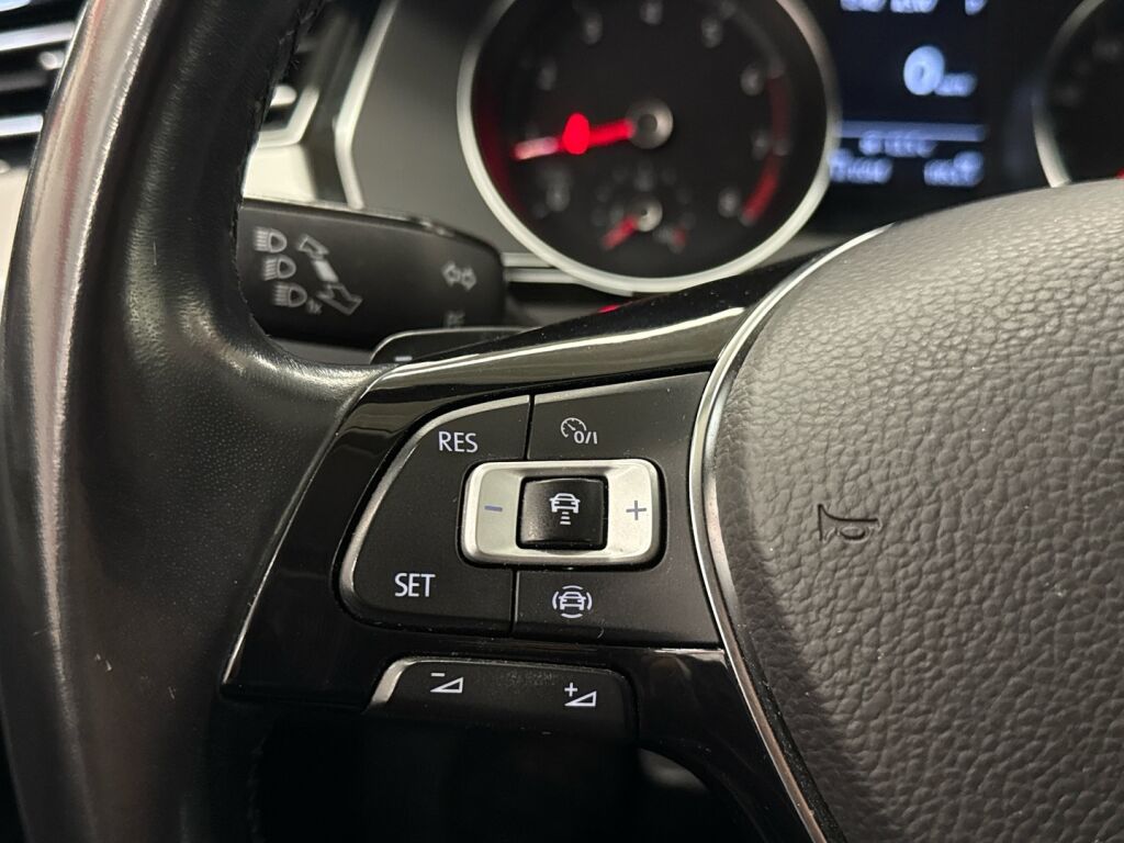 Volkswagen Passat 2018 Harmaa