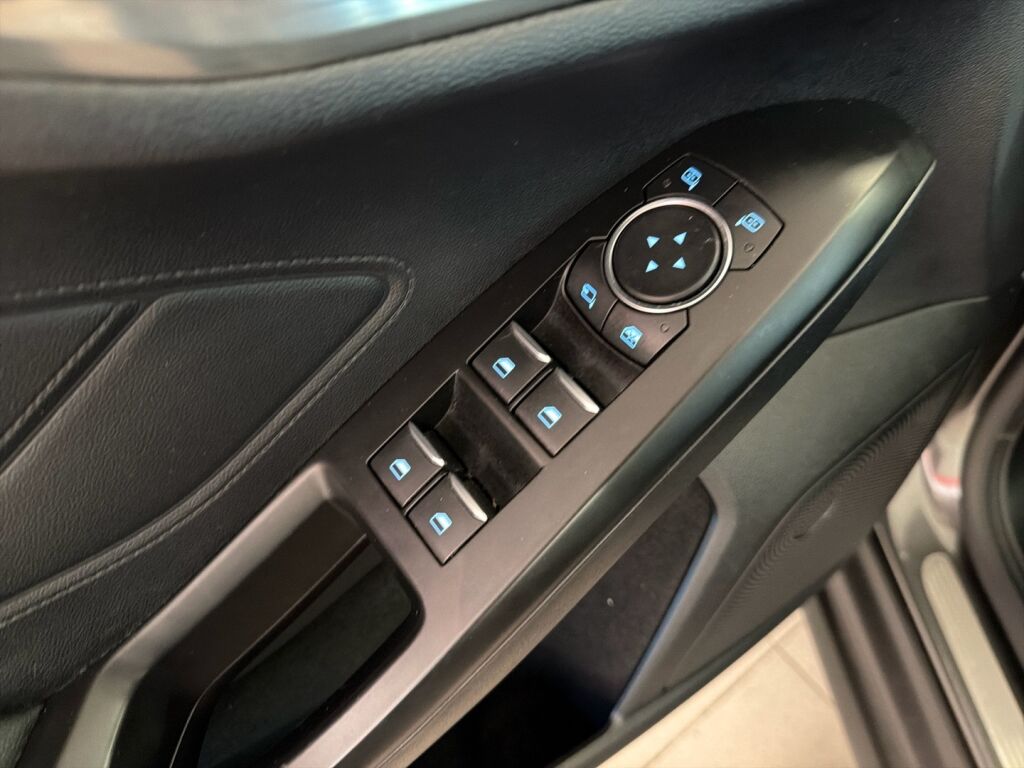 Ford Focus 2019 Harmaa