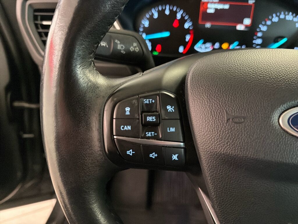 Ford Focus 2019 Harmaa