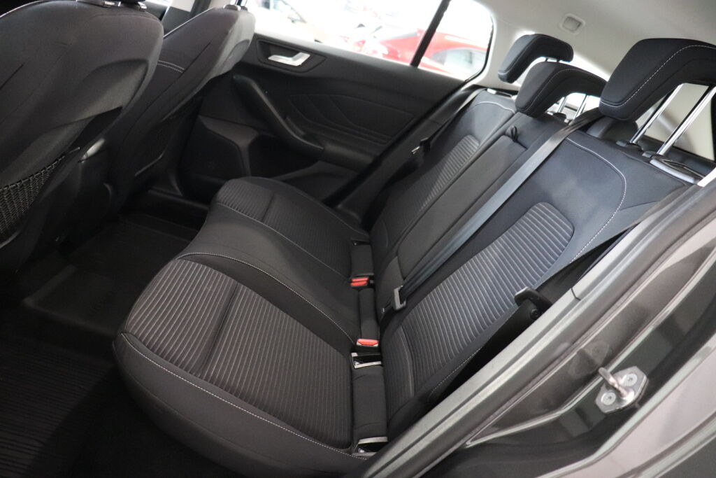 Ford Focus 2019 Harmaa