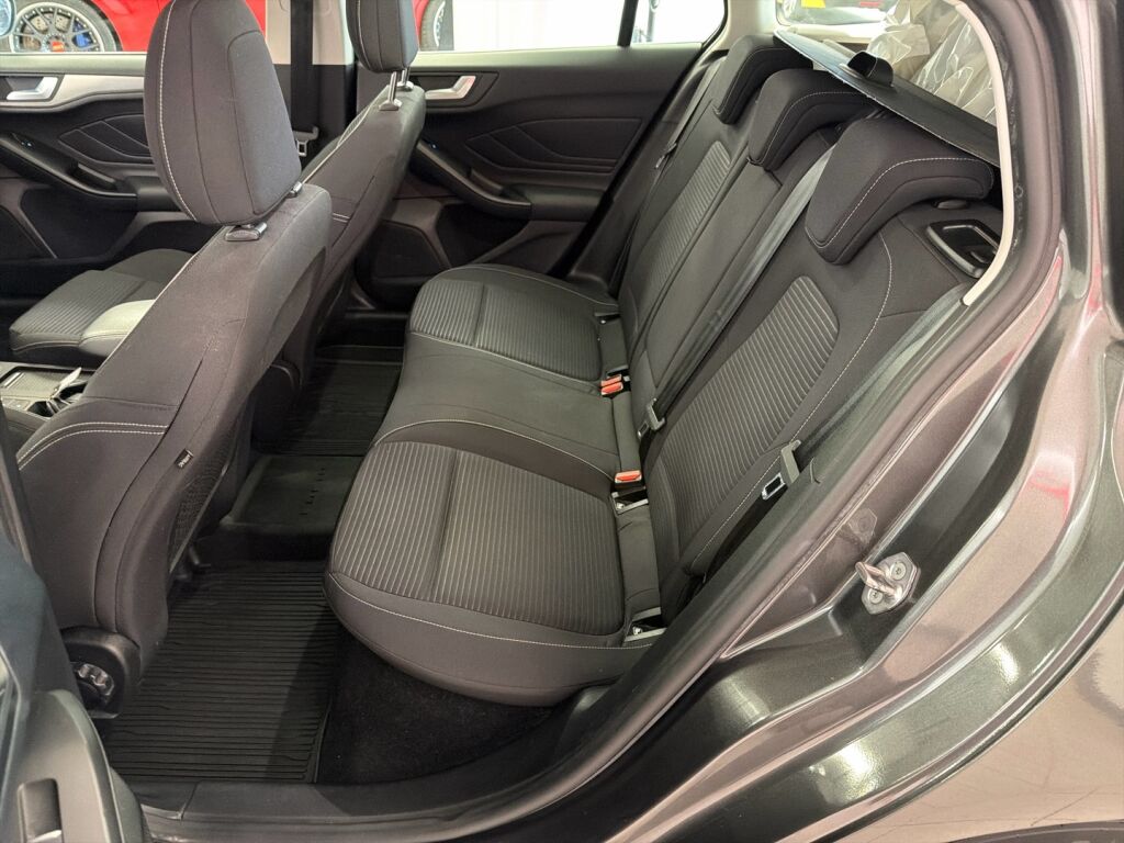 Ford Focus 2019 Harmaa