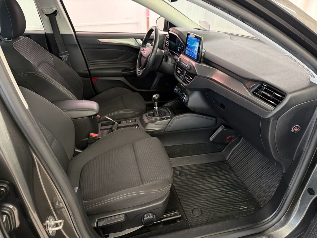 Ford Focus 2019 Harmaa