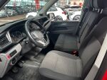 Volkswagen Transporter 2020 Punainen