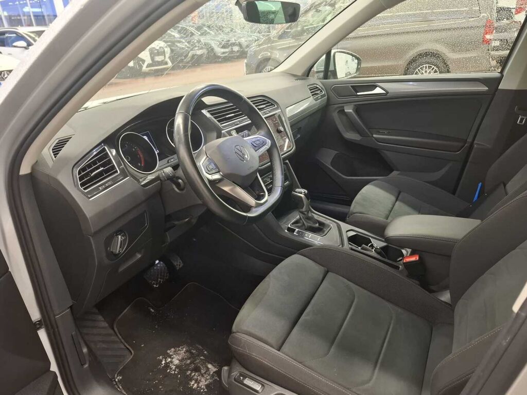 Volkswagen Tiguan 2021 Hopea