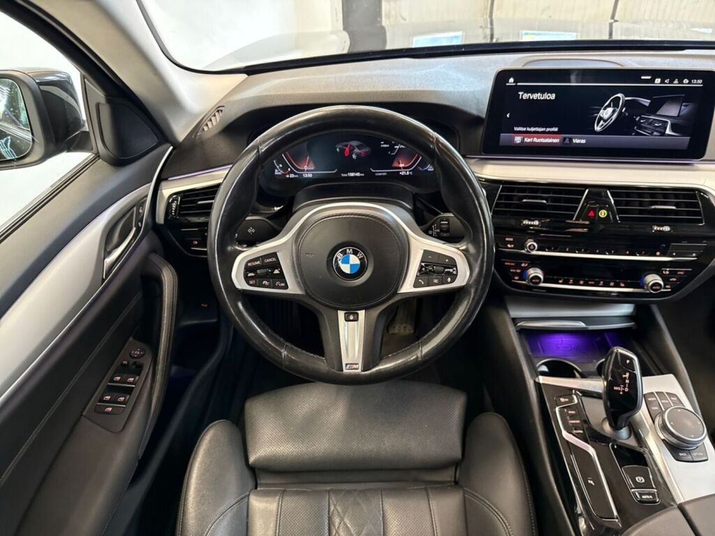 BMW 520 2021 Musta