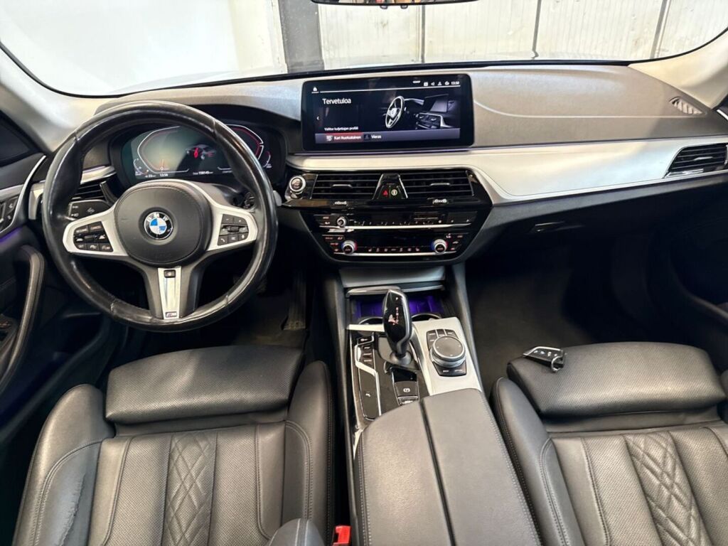 BMW 520 2021 Musta