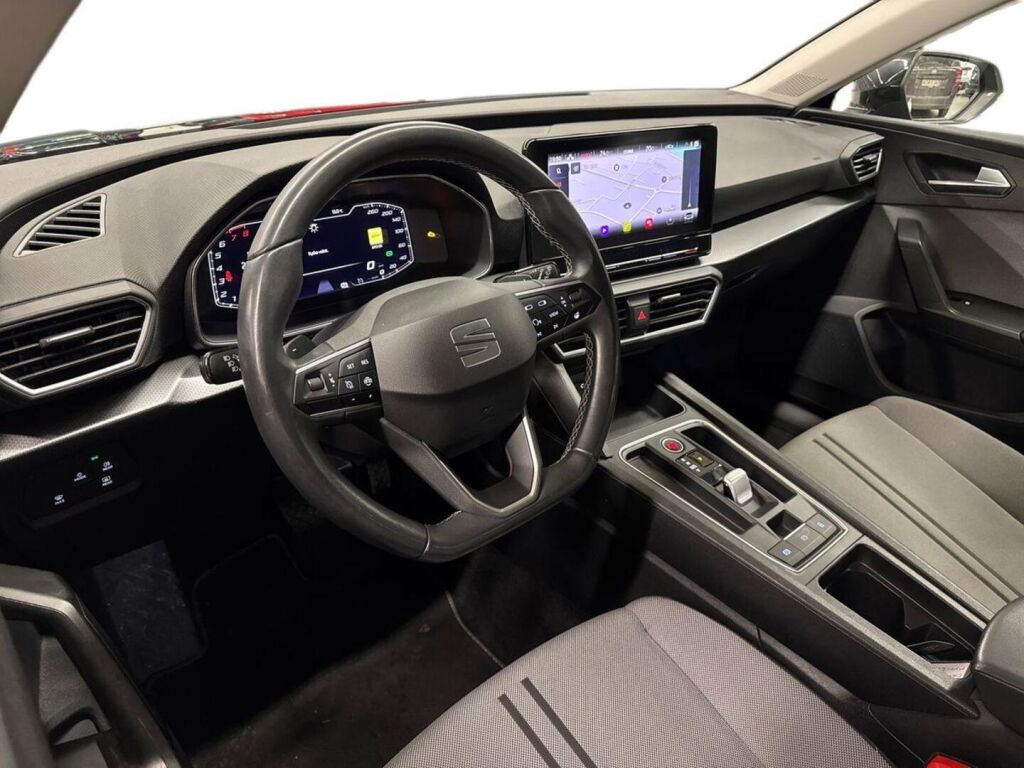 Seat Leon Sportstourer 2021 Musta