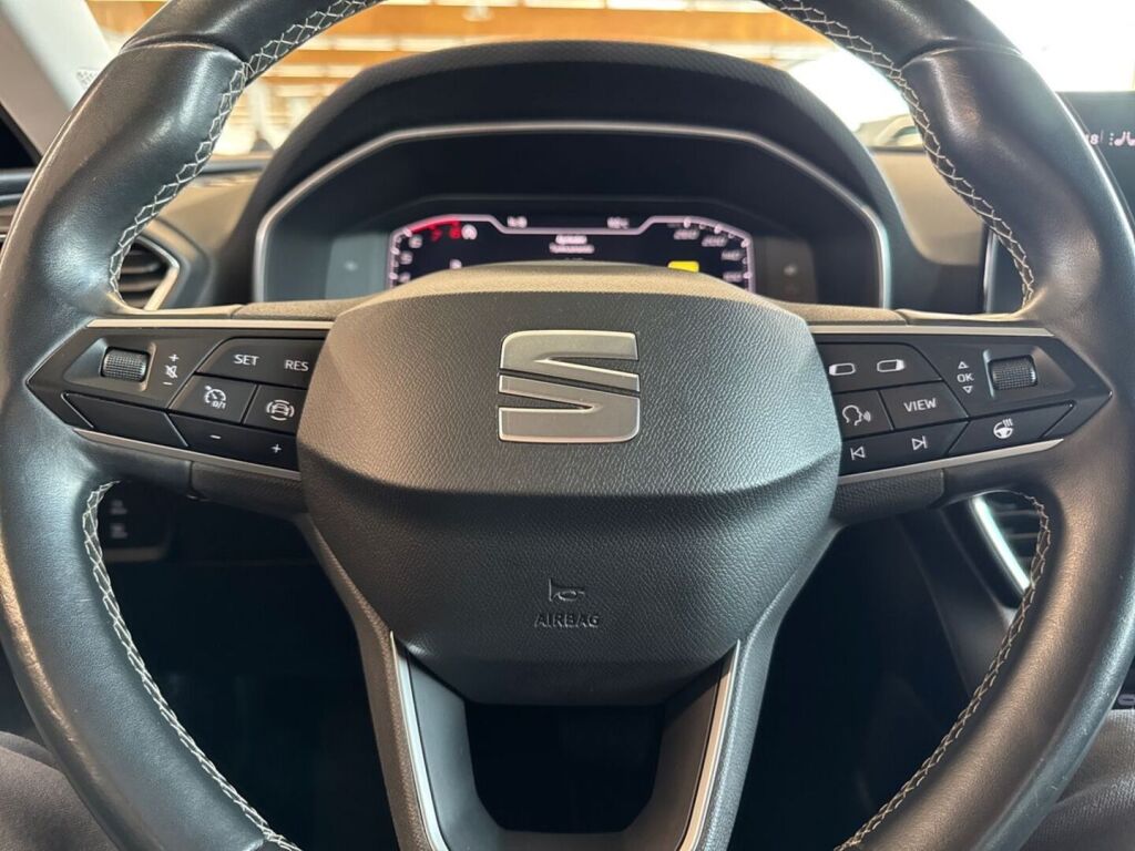 Seat Leon Sportstourer 2021 Musta