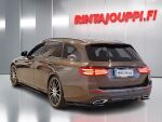Mercedes-Benz E 2017 Ruskea (beige)