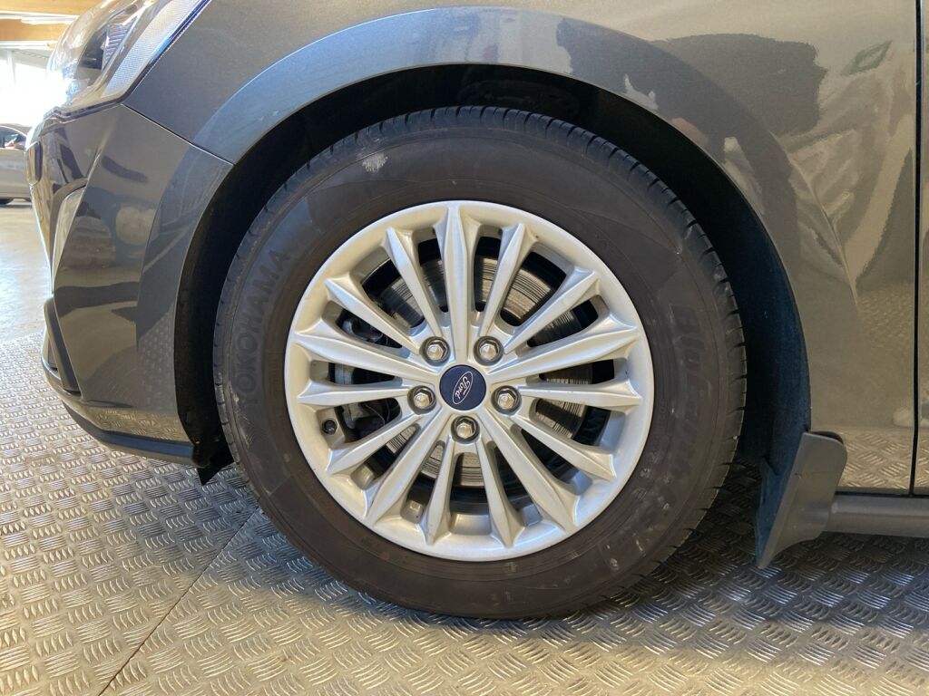 Ford Focus 2019 Harmaa
