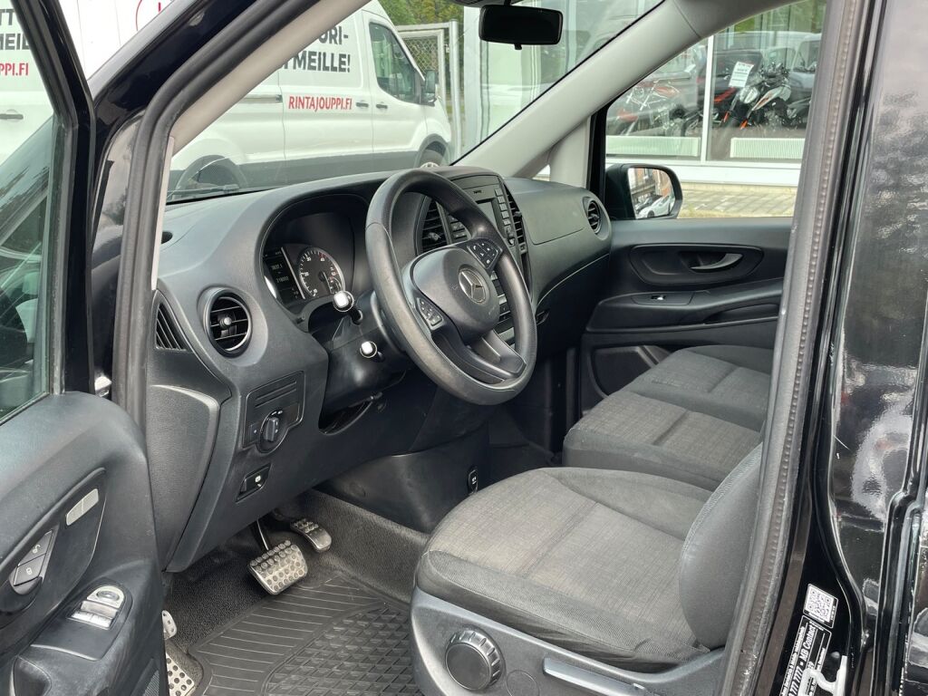 Mercedes-Benz Vito 2018 Musta