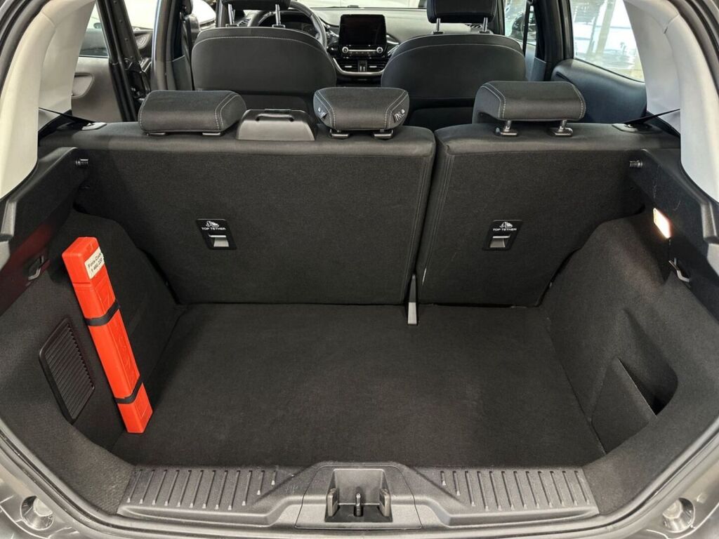 Ford Fiesta 2019 Harmaa
