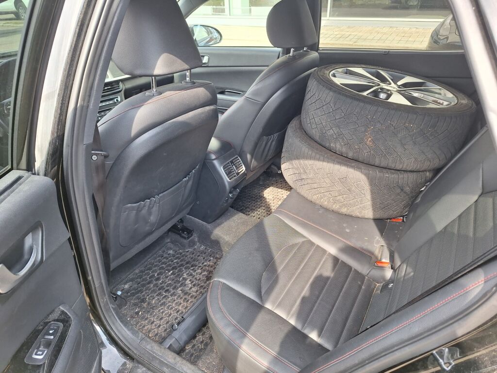 Kia Optima 2020 Musta
