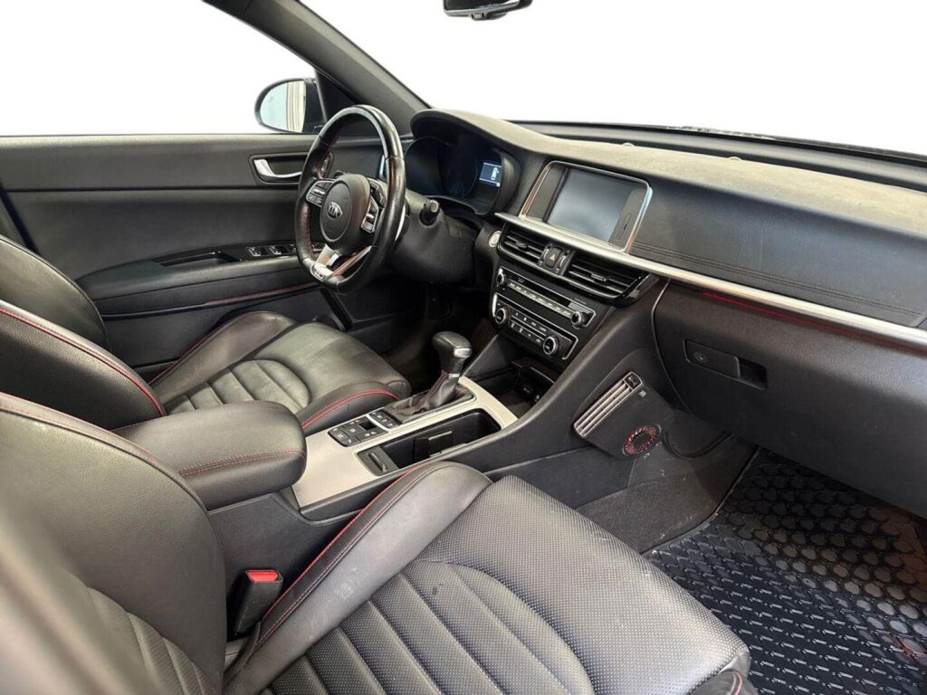 Kia Optima 2020 Musta