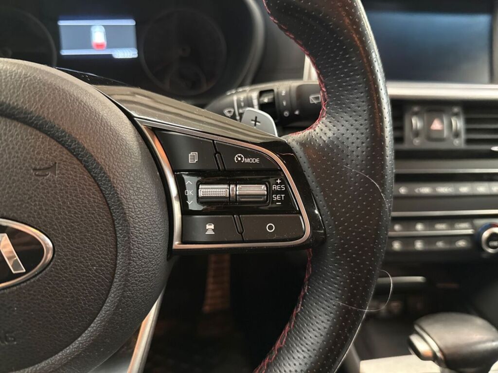 Kia Optima 2020 Musta