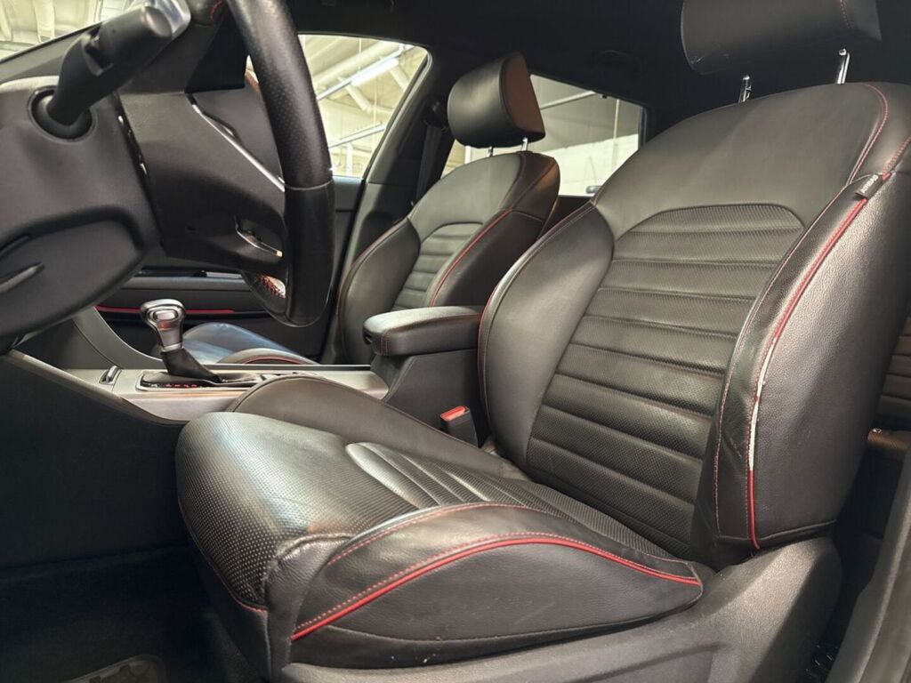 Kia Optima 2020 Musta