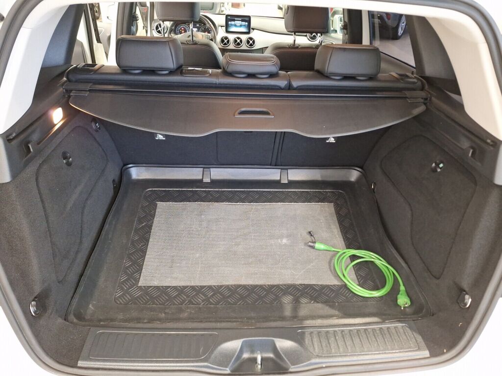 Mercedes-Benz B 2015 Valkoinen