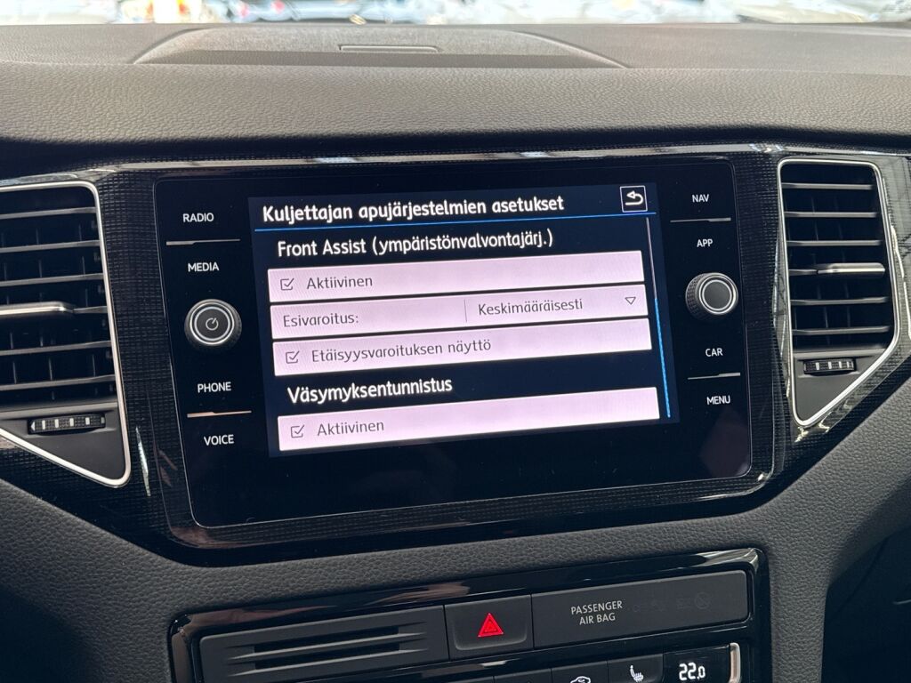 Volkswagen Golf Sportsvan 2019 Punainen