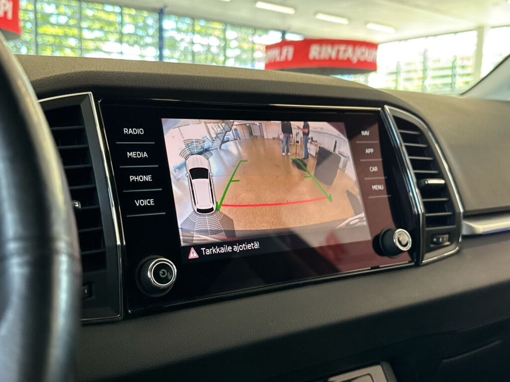 Skoda Karoq 2019 Musta